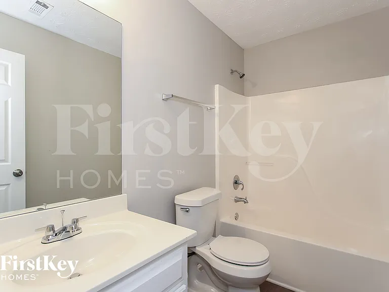 229 Springbrook Ct — Photo 16
