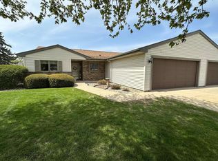 3024 S Petunia Ln, Beloit, WI 53511
