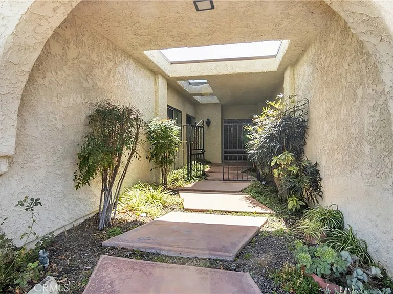 14676 Deervale Pl — Photo 4