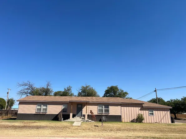 1112 13th St, Abernathy, TX 79311