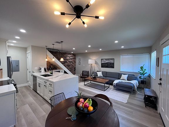 4th image of 230 Watson Dr APT 2