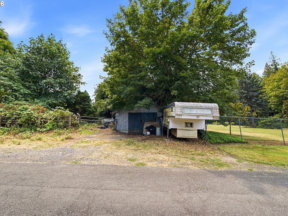 5th image of 27508 SE Carl St