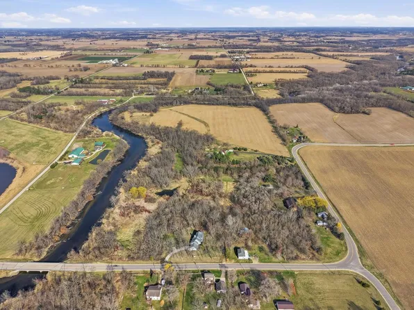504 County Road N, Stoughton, WI 53589