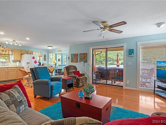 5th image of 2380 Ozark Isle Dr