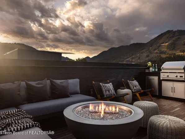 165 N Glenwood St #29, Jackson, WY 83001