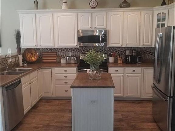 4th image of 2919 Avebury Way