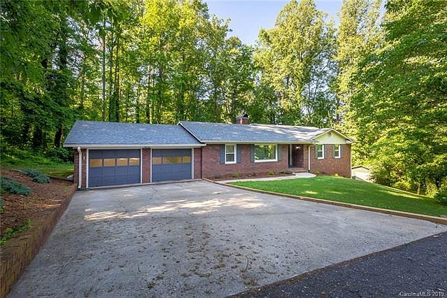 1st image of 1479 Kennedy Dr