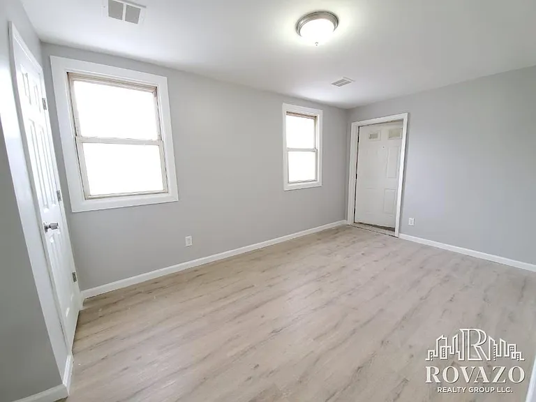 794 Bergen St #1 — Photo 4