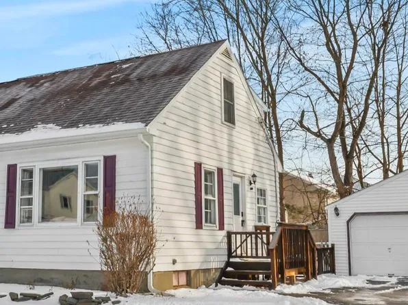 1 Barratt Drive, Waterford, NY 12188