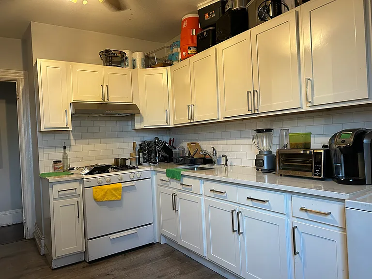 35 Wayne Ave #1 — Photo 9