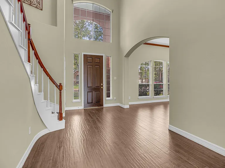 2919 Silverbit Trail Ln — Photo 3