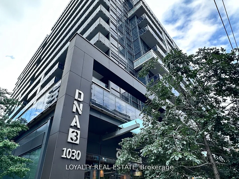 1030 King St W #408