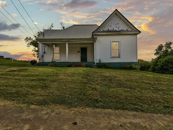 534 E Locust St, Mount Sterling, KY 40353