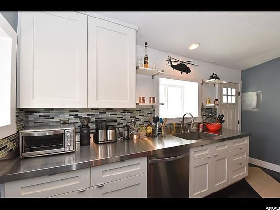 4th image of 330 E Bryan Ave #2
