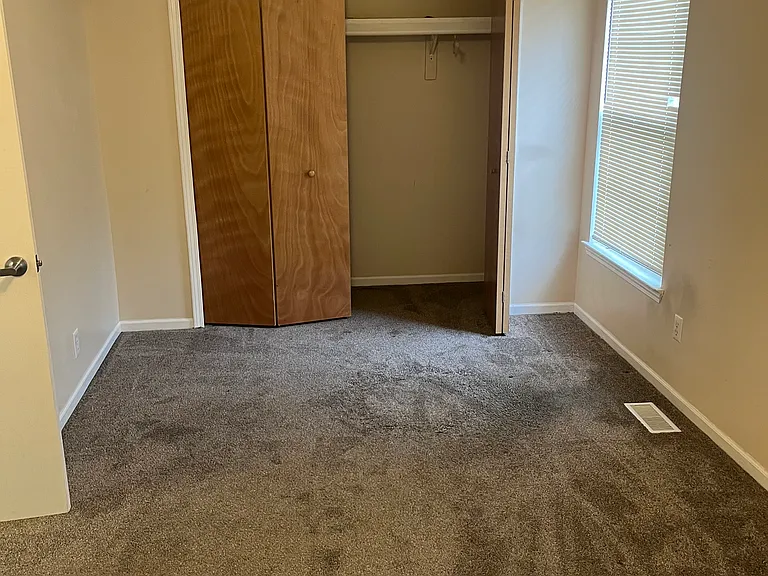 2320 Maddy Ln — Photo 9