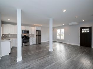 422 Greenwood Rd, Linthicum, MD 21090