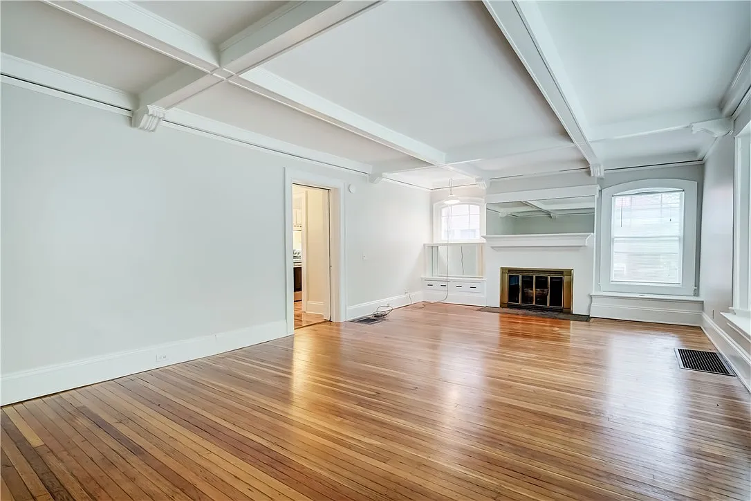 2 bed, 2.0 bath, 1400 sqft, $2,200 — Photo 4