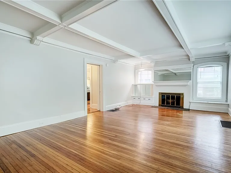 190 Dartmouth St #1 — Photo 4
