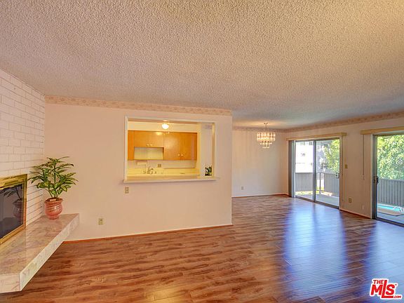 3rd image of 6251 Coldwater Canyon Ave Unit 207