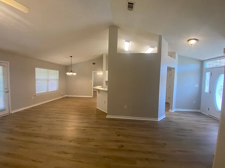 9676 Parker Lake Cir — Photo 7