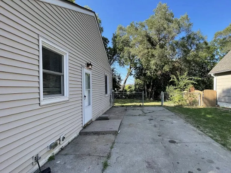 3820 Browne St — Photo 8