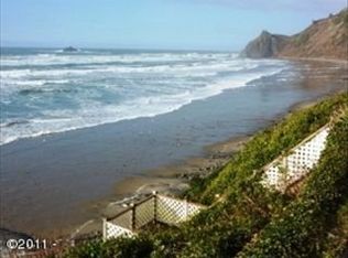 7427 NW Logan Rd, Lincoln City, OR 97367