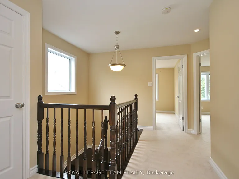 593 Clearbrook Dr — Photo 12