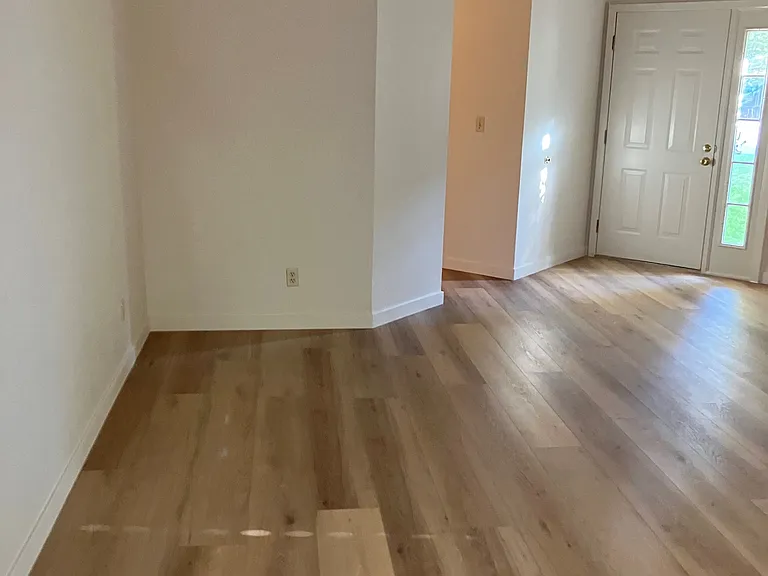 5901 Shadow Park Dr — Photo 8