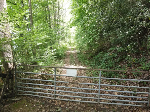 Old Highway Rd, Erwin, TN 37650