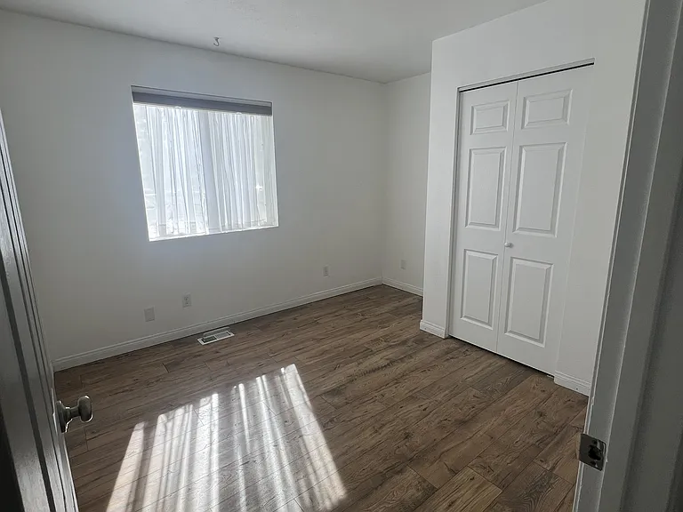 6103 N Stevens St — Photo 18