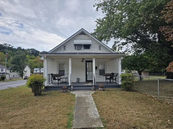 177 W 28th St, Buena Vista, VA 24416