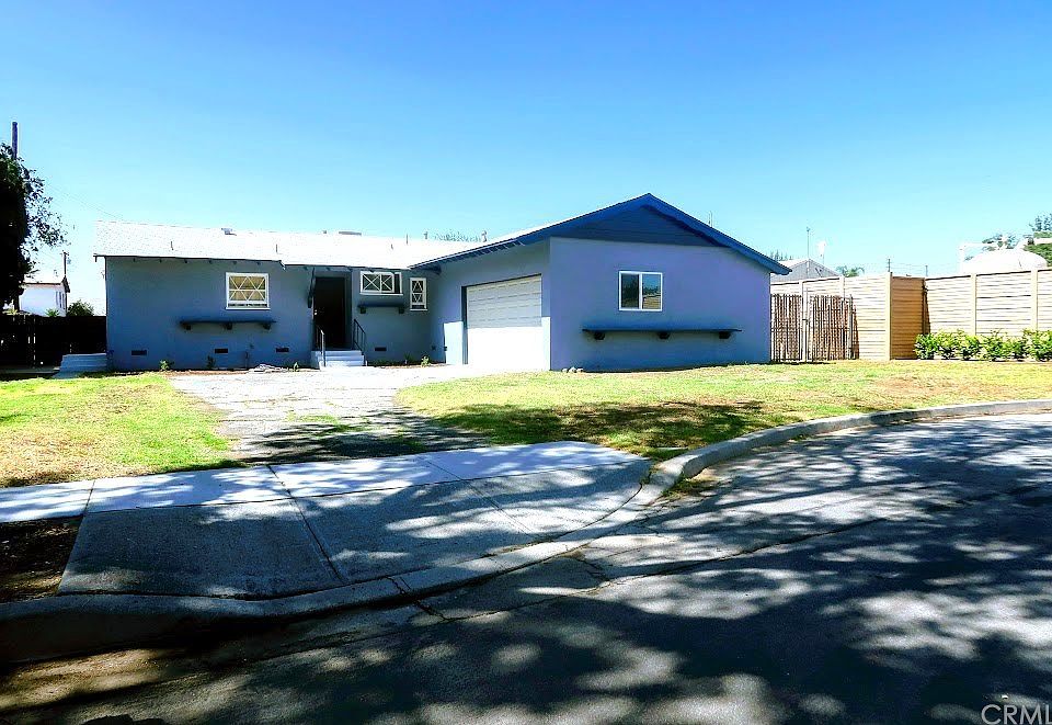 1st image of 1835 W 20th St
