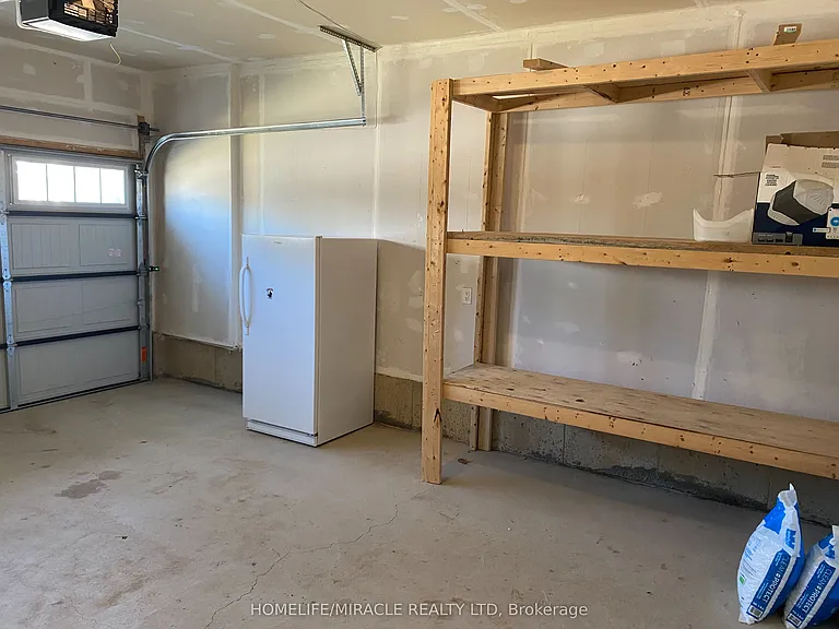 2 Cahill Dr — Photo 37