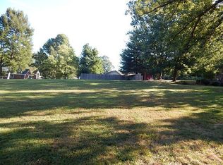 515 Canary Rd, Paducah, KY 42001