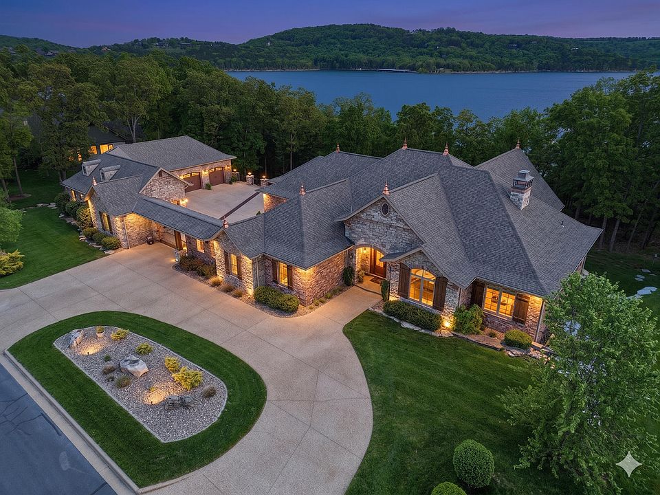 203 Secret Lane, Reeds Spring, MO 65737 | MLS #60333082 | Zillow