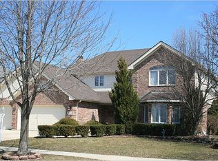 14831 Landings Ln, Oak Forest, IL