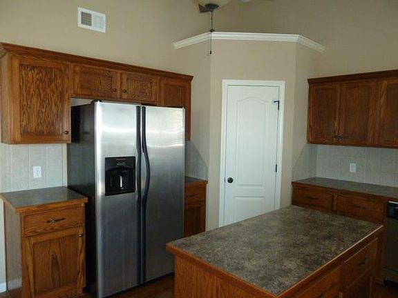 5th image of 2112 Alder St