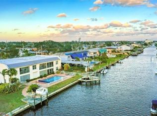 912 SE 46th St APT 201, Cape Coral, FL 33904