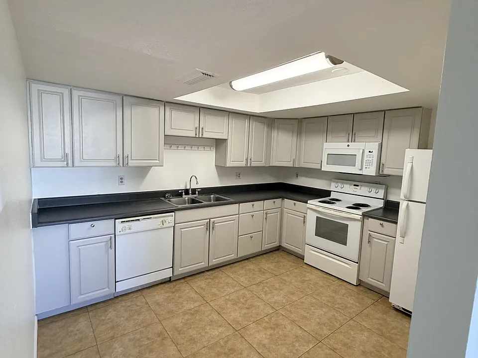 10595 W Arica Kitchen