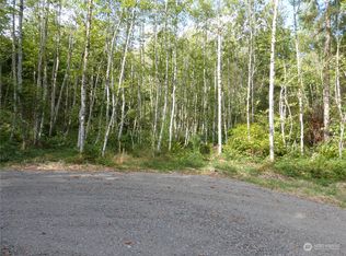 8673 NE Fox Den Ln, Bainbridge Island, WA 98110