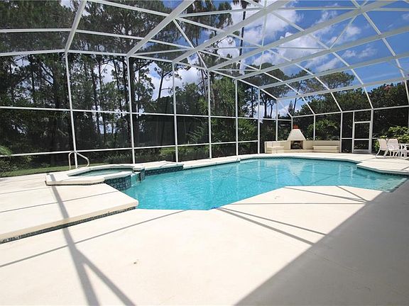 5th image of 328 Tersas Ct