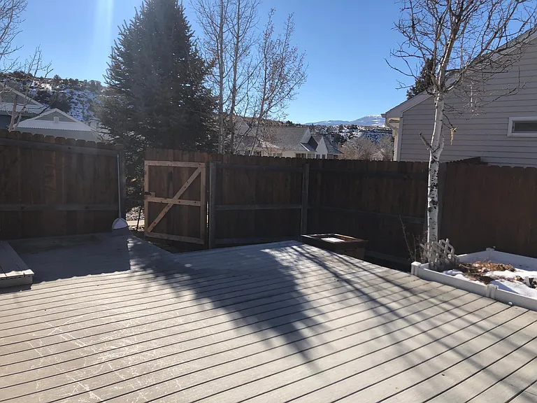 Evergreen Dr — Photo 26