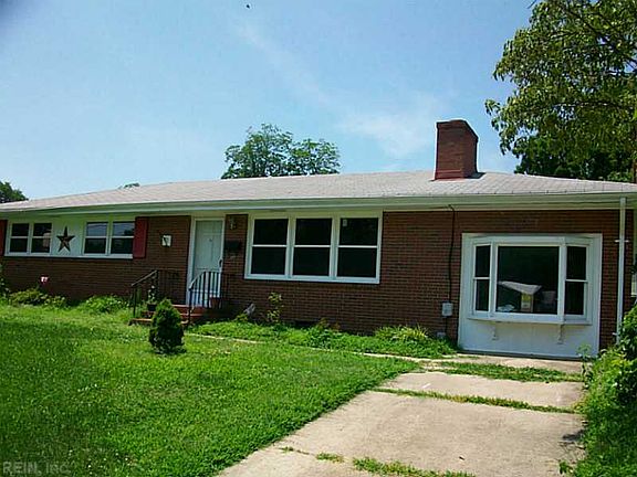 5th image of 107 Alberta Dr