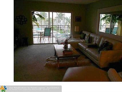 5th image of 3050 NE 16th Ave APT 402