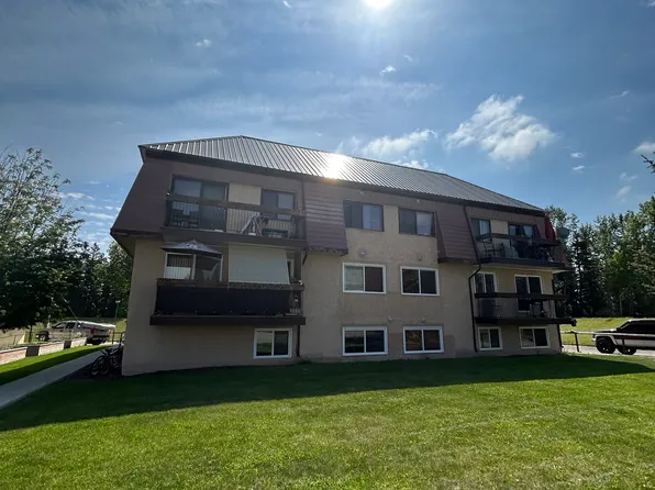 129 Centre St S #1, Sundre, AB T0M 1X0