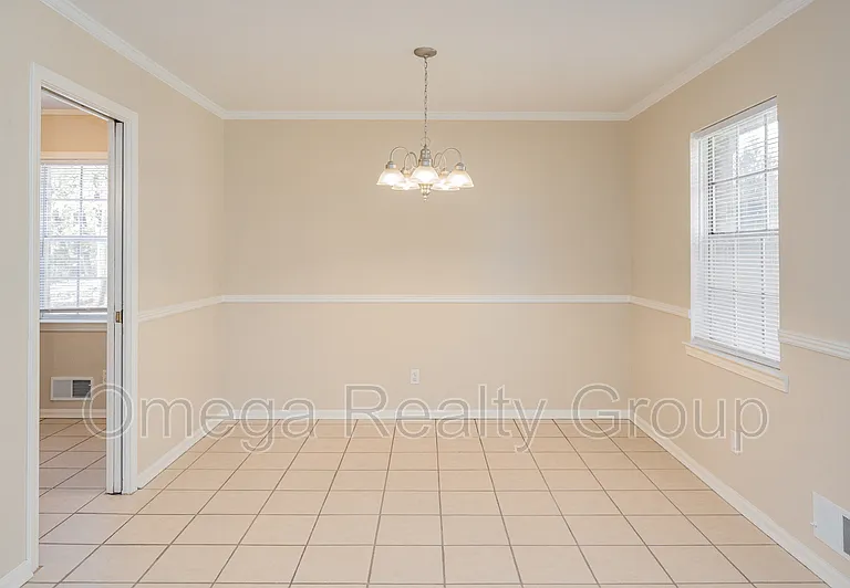 1313 Oak Ter — Photo 11