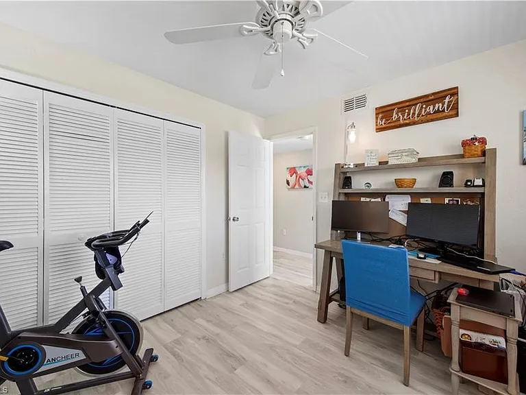 154 Cypress Way E #7 — Photo 11