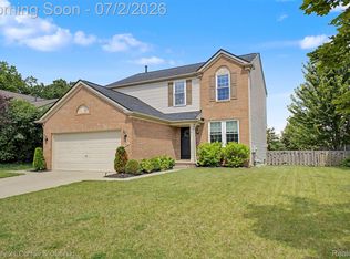 7783 Berwick Dr, Ypsilanti, MI 48197