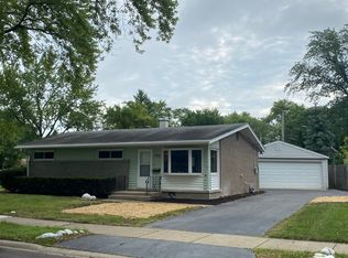220 E Normandy Dr, Addison, IL 60101