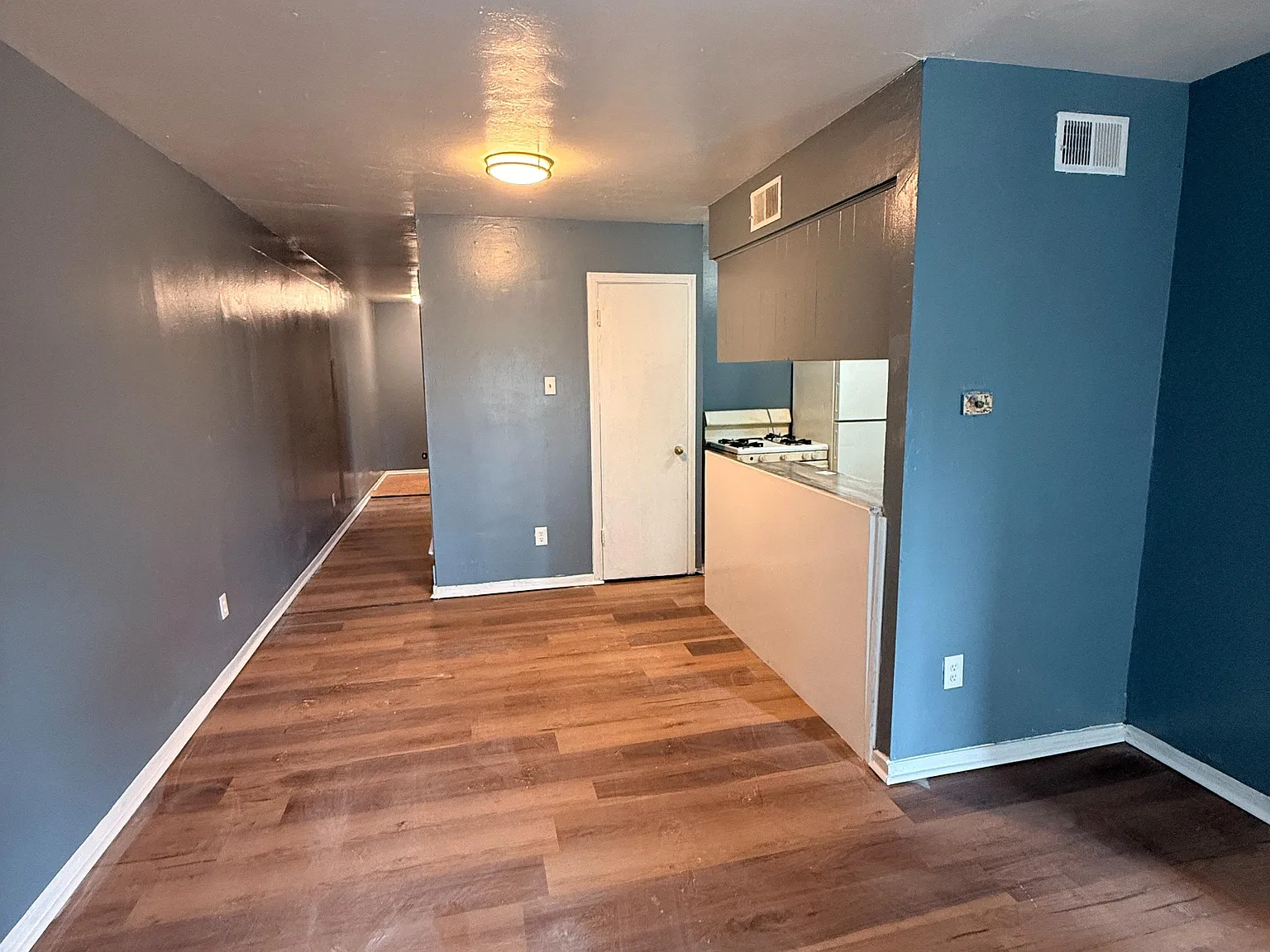 2 bed, 800 sqft, $850 — Photo 4